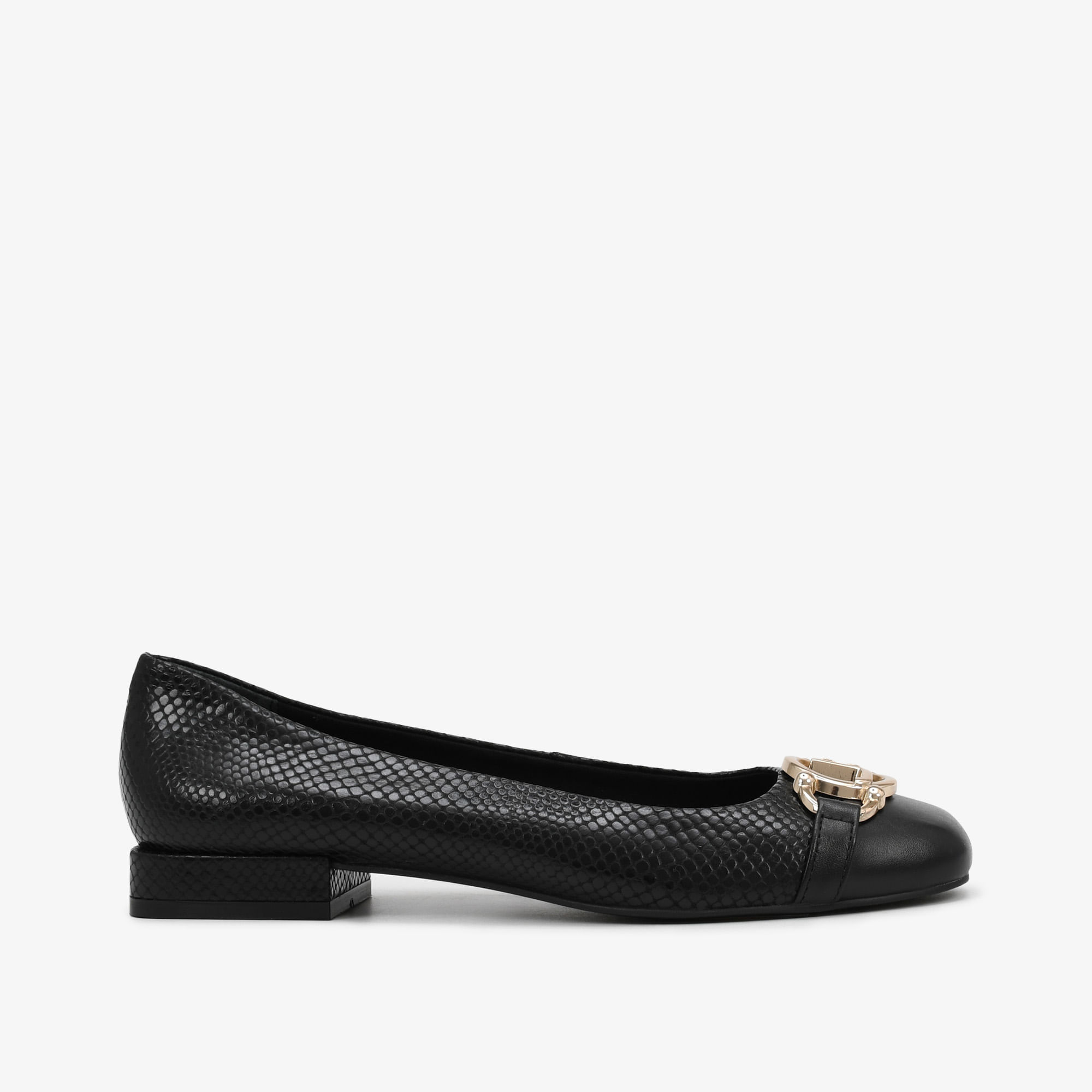 Sapatilha Preto Couro